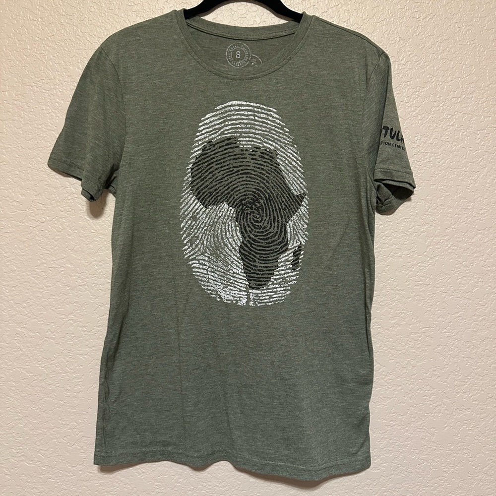 Small Green Africa Thumbprint Shirt